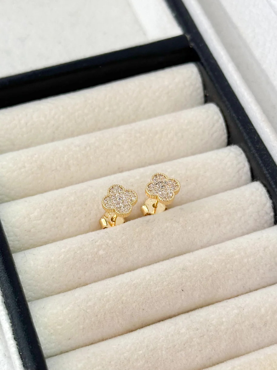 Topo van cleef relleno circones blancos